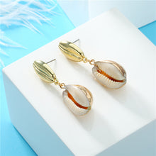 Load image into Gallery viewer, Gold Natural Shell Earrings
