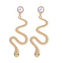 Load image into Gallery viewer, Sly Snake Long Earrings
