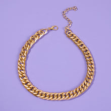 Load image into Gallery viewer, Buckle Chain

