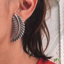 Load image into Gallery viewer, Leaf Earrings
