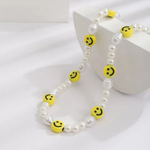 Load image into Gallery viewer, Smiley Pearl Necklace
