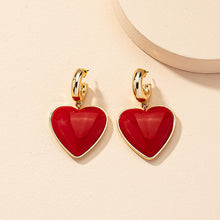 Load image into Gallery viewer, Water Dropping Heart Earrings
